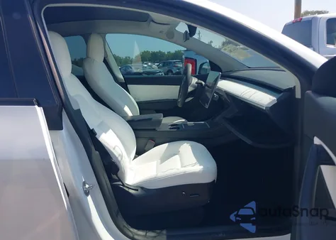 2021 Tesla Model Y Long Range Dual Motor All-Wheel Drive from USA, damaged, VIN 5YJYGDEE8MF283538